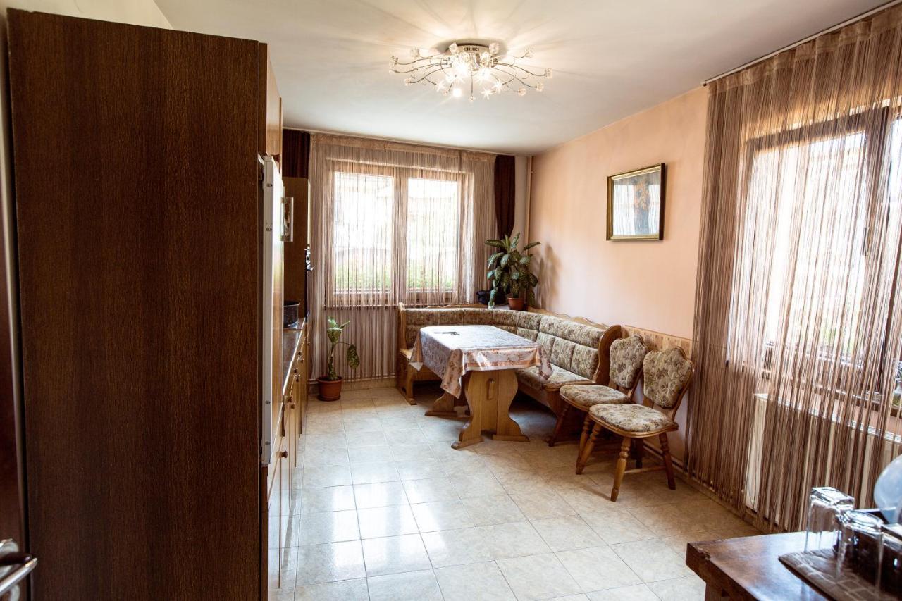 Pensiunea Beltina Răşinari Exterior foto